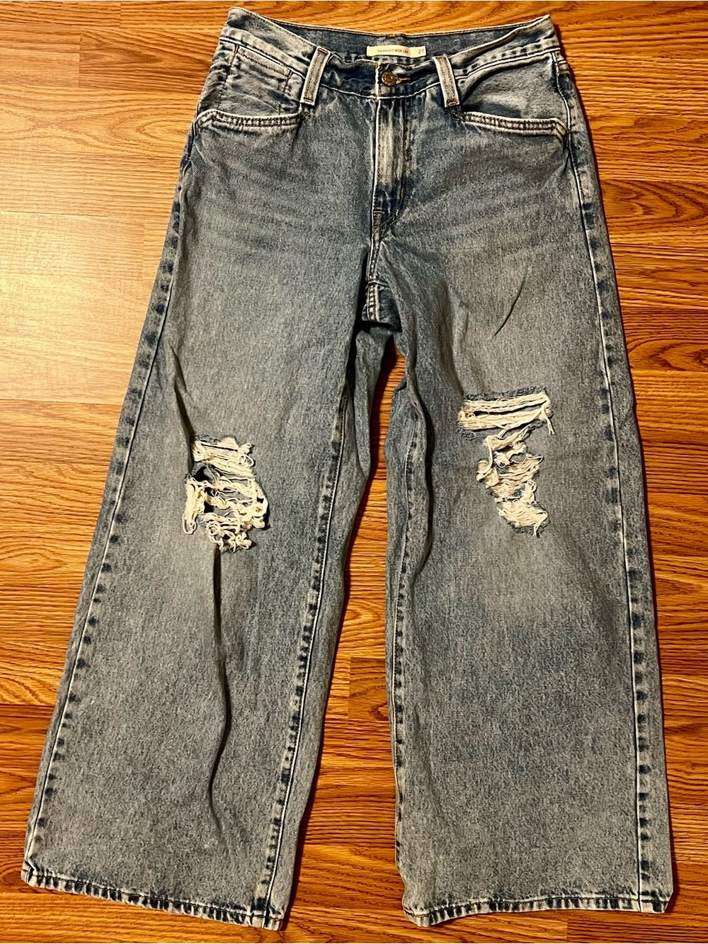 Levis ‘94 baggy wide leg Jeans - Size 27 Light Wash Blue